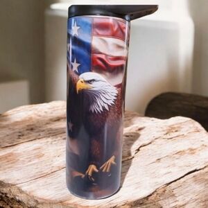 3D Eagle & American Flag 20oz Tumbler with duo lids 🎉sale